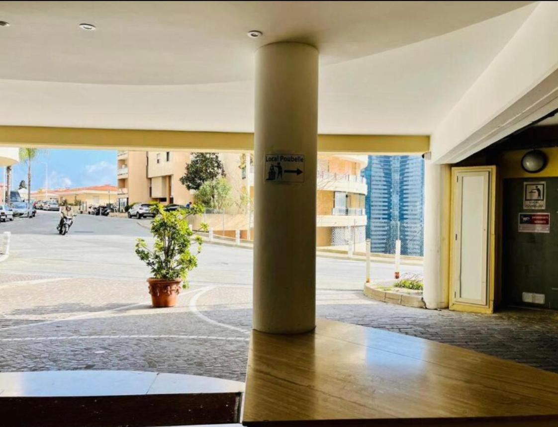 Reve Au 7E Ciel Piscine Baie De Monaco Apartment โบโซเลย ภายนอก รูปภาพ