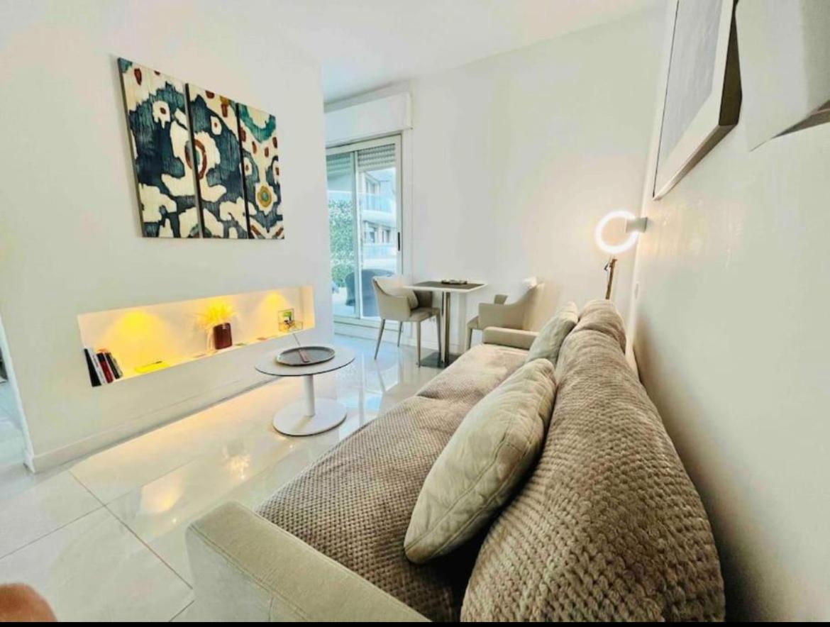 Reve Au 7E Ciel Piscine Baie De Monaco Apartment โบโซเลย ภายนอก รูปภาพ